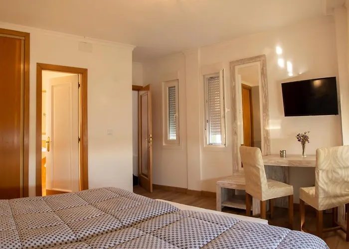 穆拉达纳酒店 2* 穆罗斯