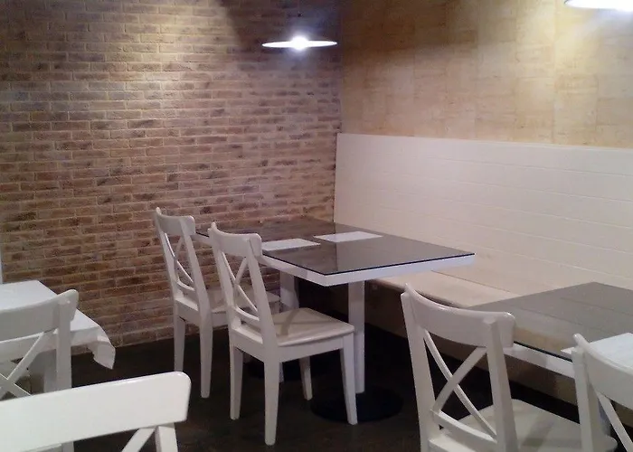 穆拉达纳酒店 2* 穆罗斯