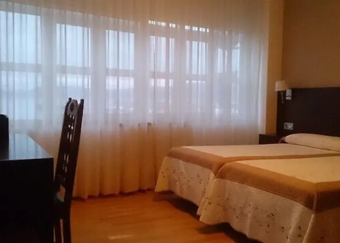 穆拉达纳酒店 2* 穆罗斯